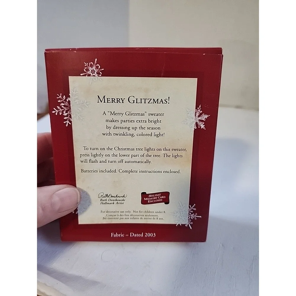 2003 Hallmark Merry Glitzmas Sweater on Hanger Christmas Ornament Lights!‎